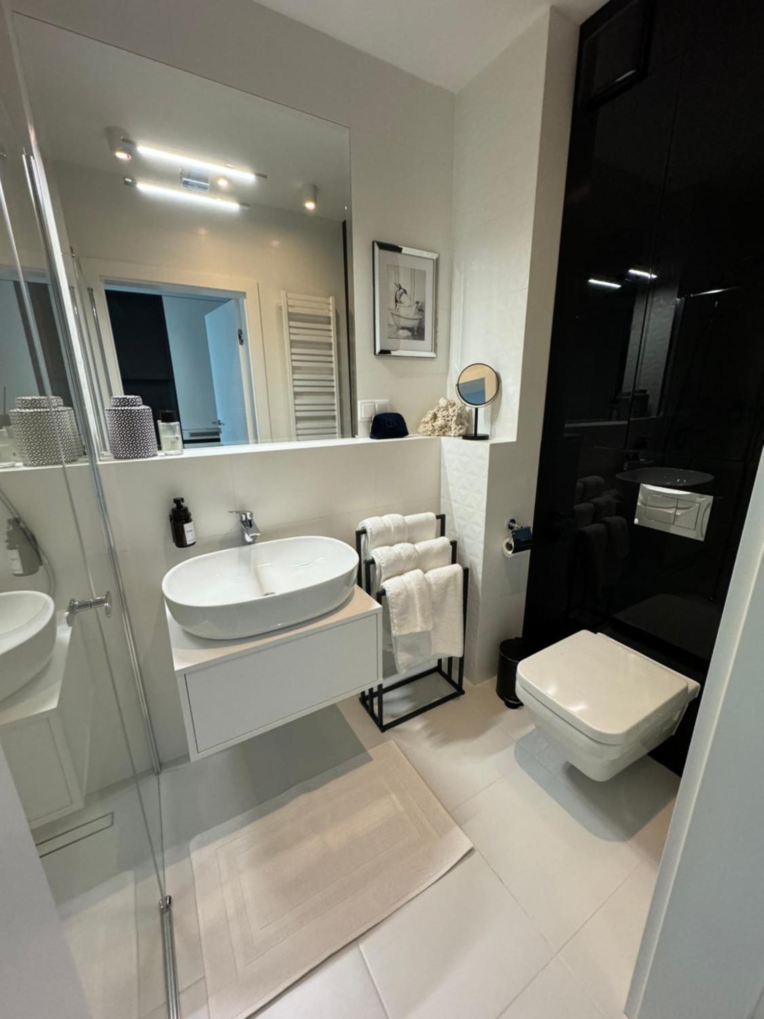 Wave Apartment Tyballtic 7Th Floor With Two Bedrooms And Sea View! Miedzyzdroje Exterior photo
