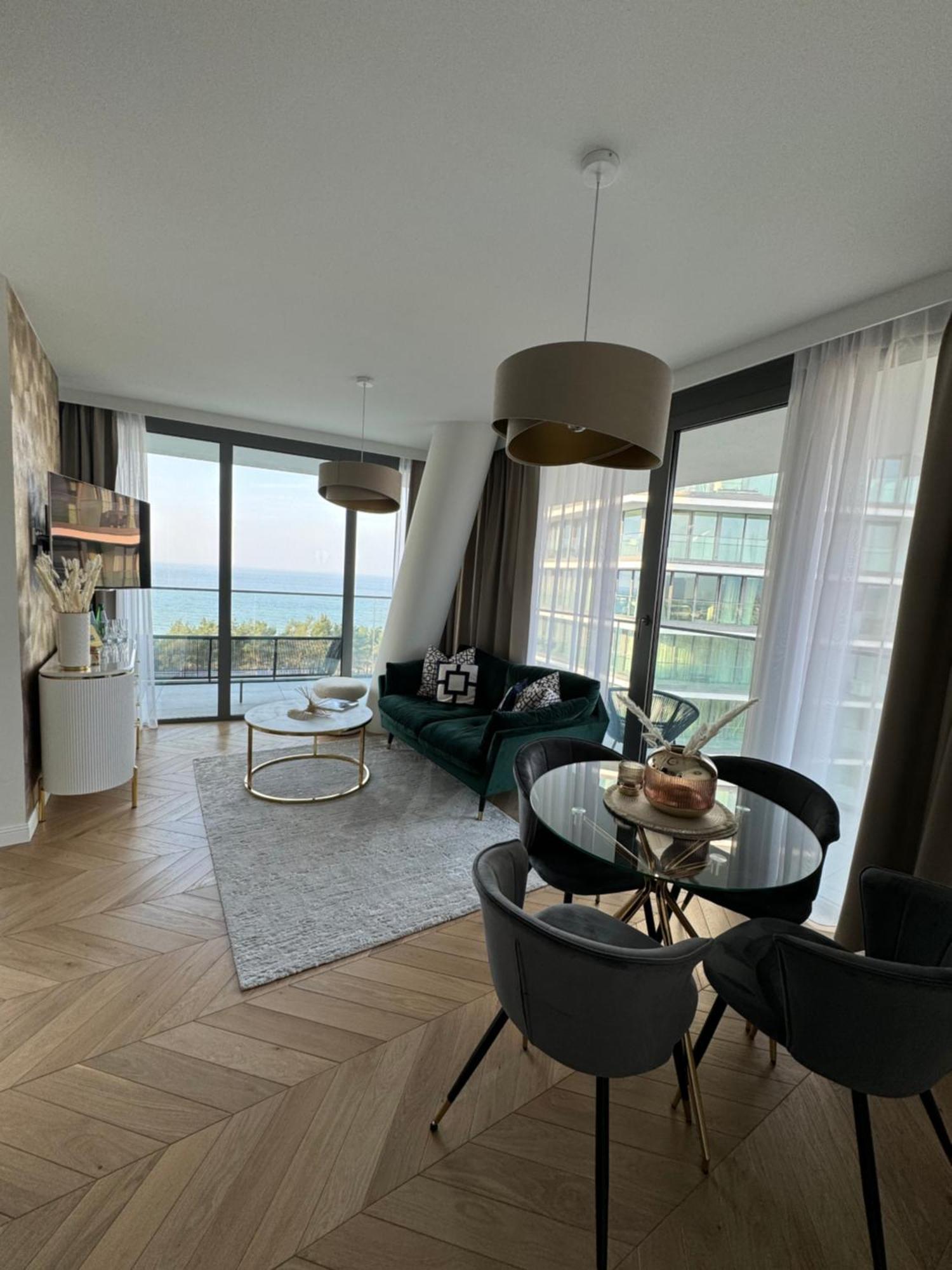 Wave Apartment Tyballtic 7Th Floor With Two Bedrooms And Sea View! Miedzyzdroje Exterior photo