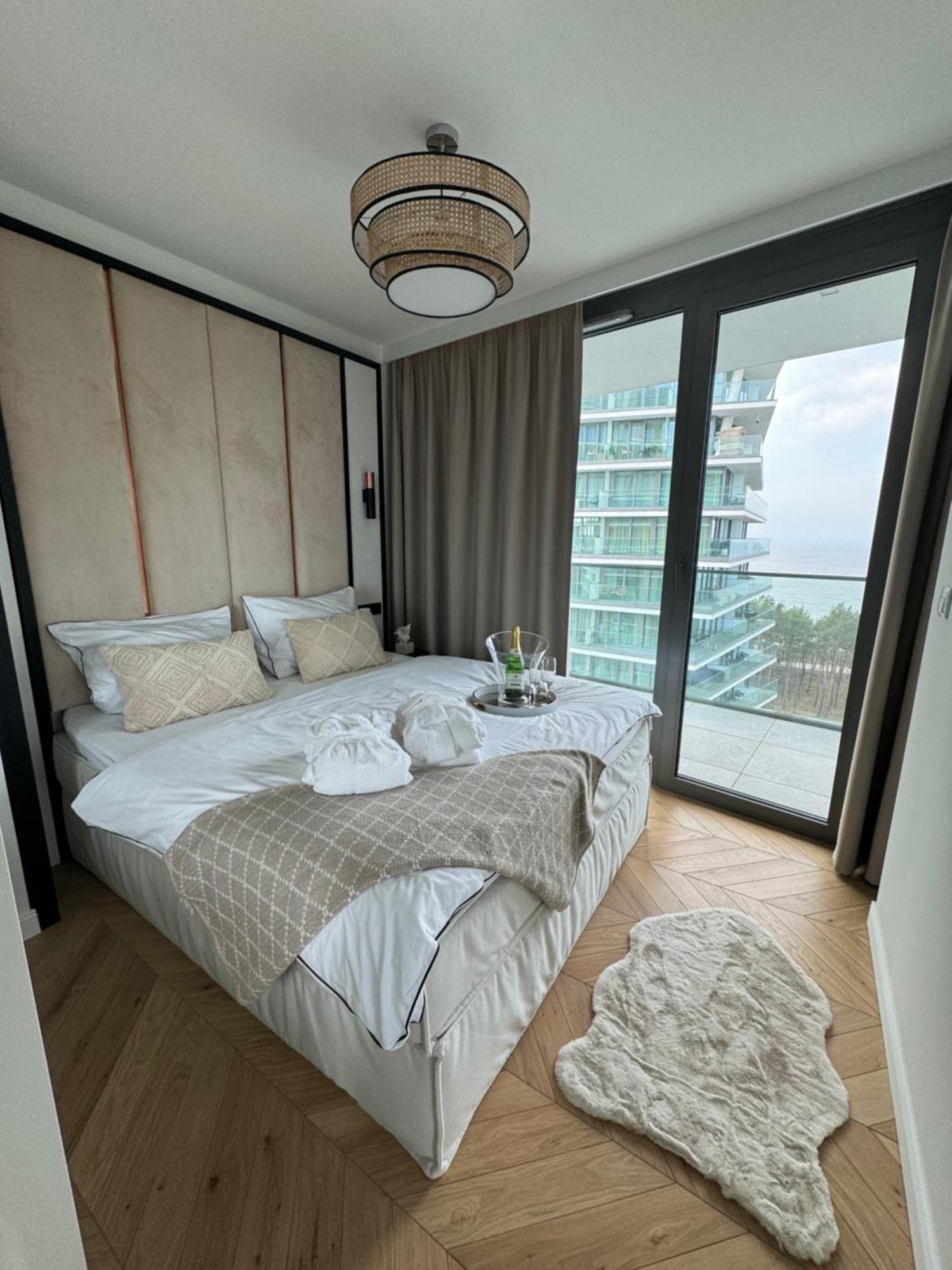 Wave Apartment Tyballtic 7Th Floor With Two Bedrooms And Sea View! Miedzyzdroje Exterior photo